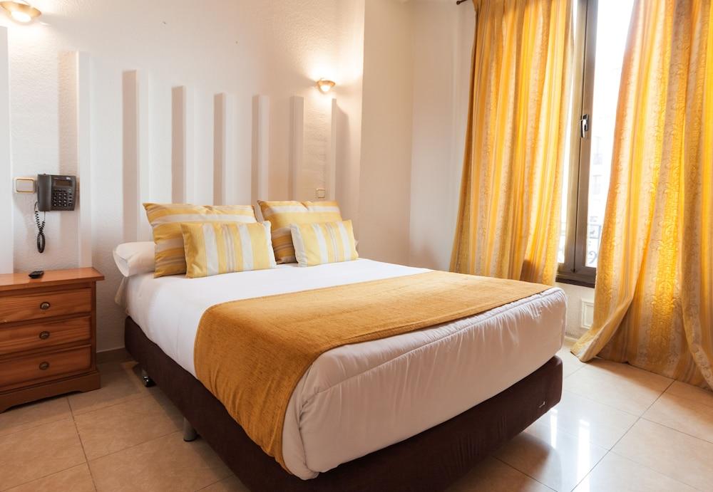 Hostal Josefina-Gran Via Madrid Eksteriør bilde