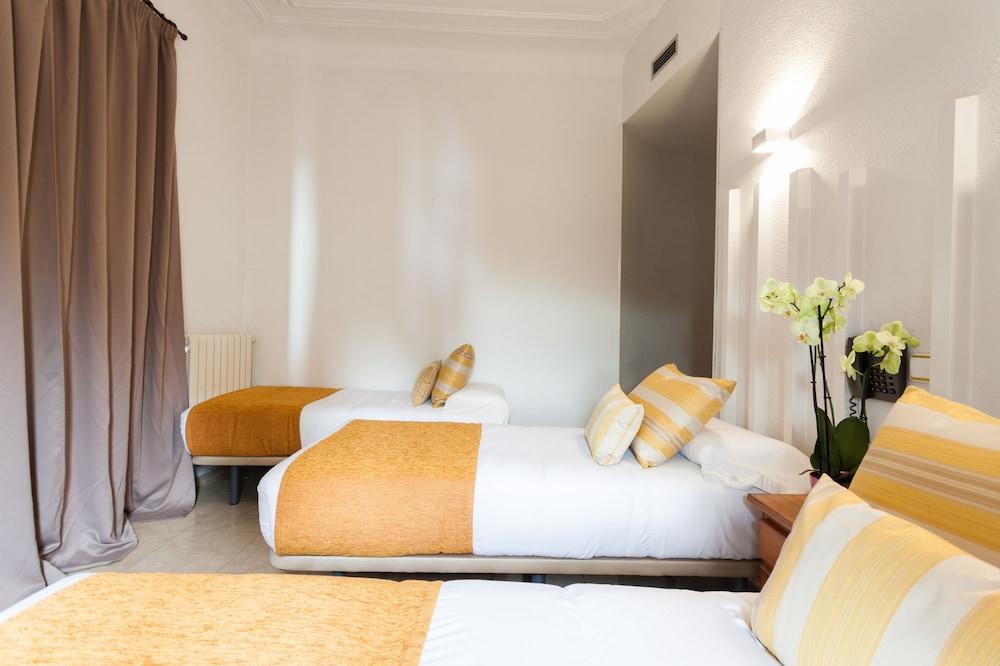 Hostal Josefina-Gran Via Madrid Eksteriør bilde