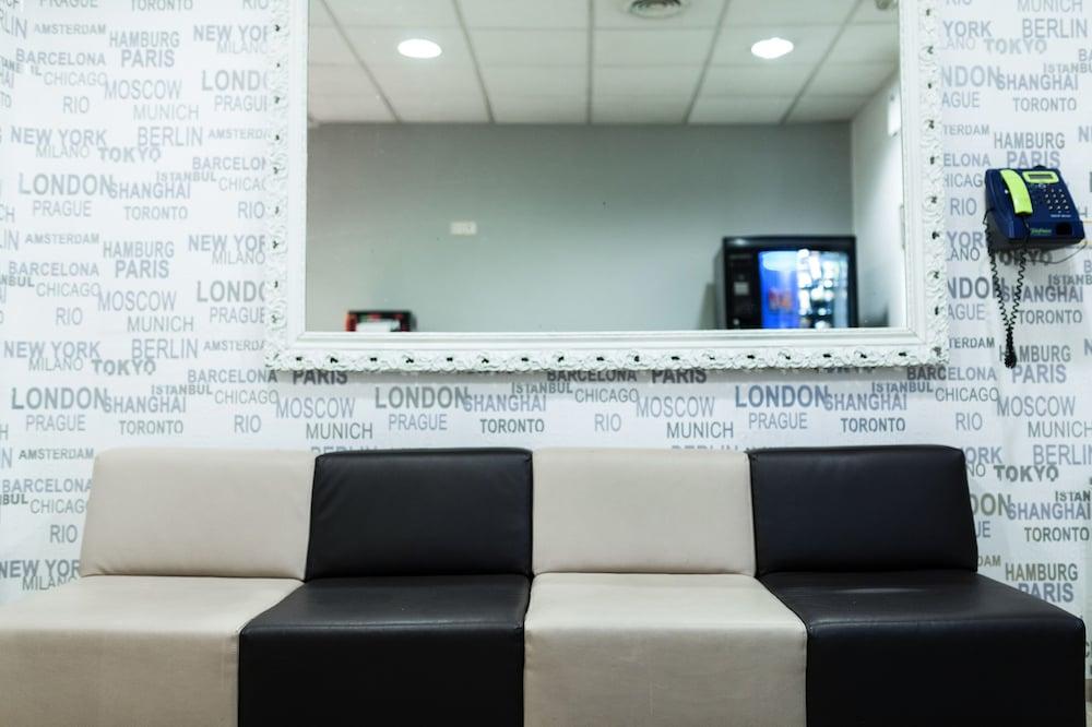 Hostal Josefina-Gran Via Madrid Eksteriør bilde