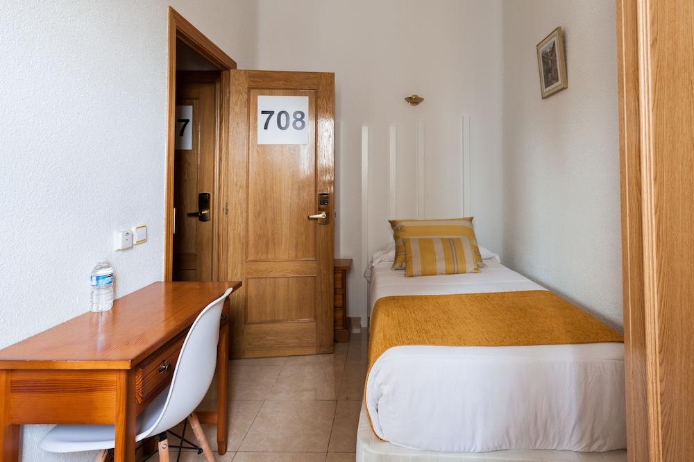 Hostal Josefina-Gran Via Madrid Eksteriør bilde